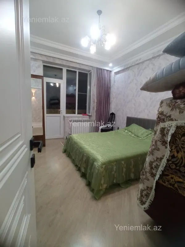 Satılır 4 otaqlı yeni tikili 108 m²