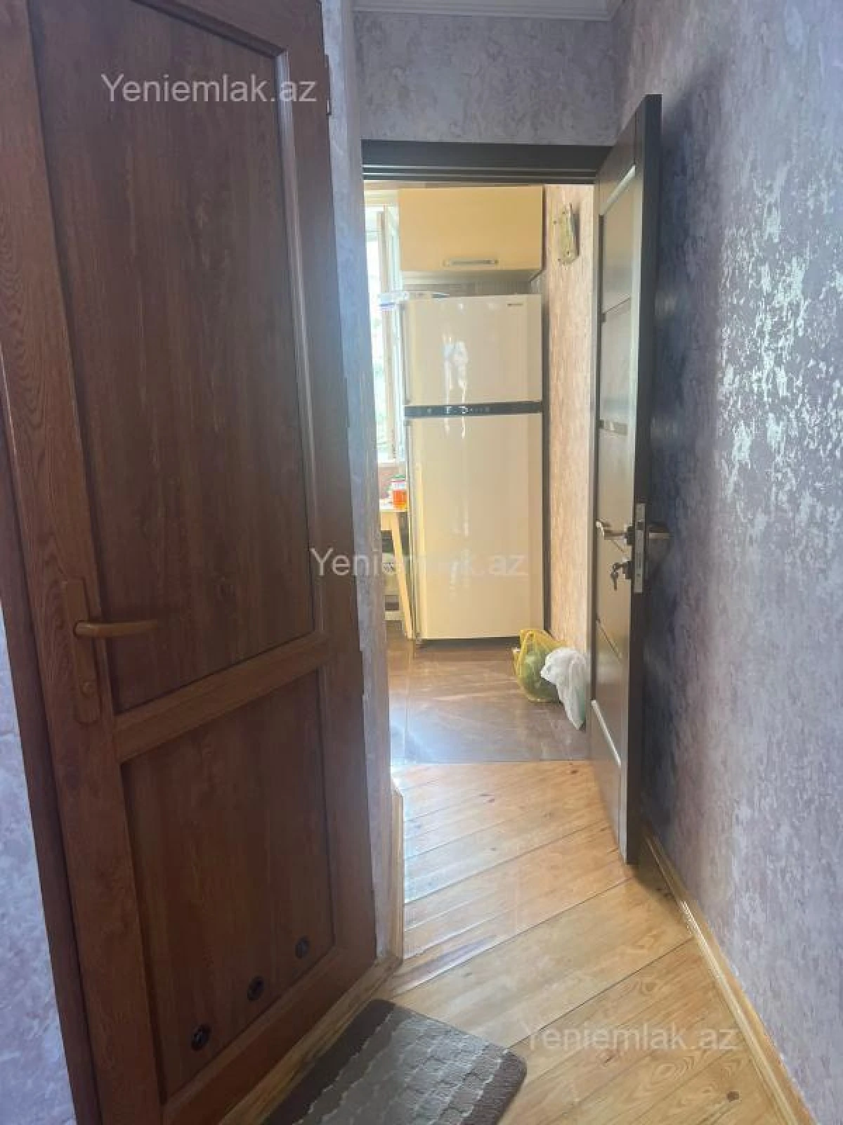 Satılır 3 otaqlı köhnə tikili 80 m²