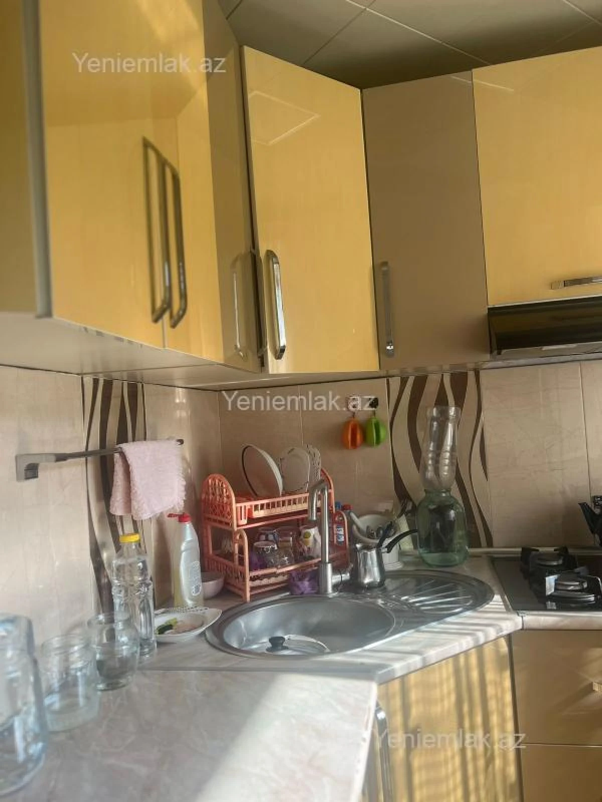 Satılır 3 otaqlı köhnə tikili 80 m²