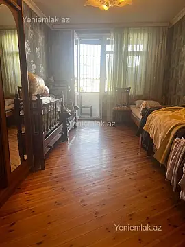 Satılır 3 otaqlı köhnə tikili 80 m²