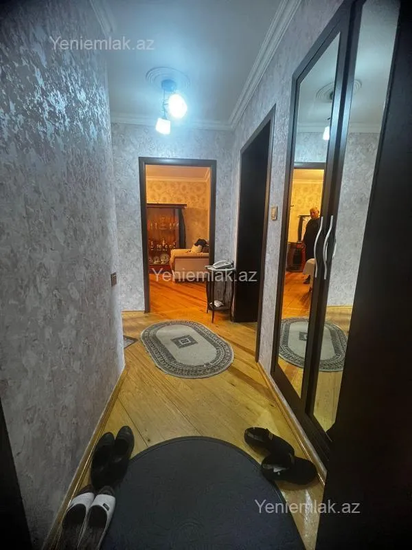 Satılır 3 otaqlı köhnə tikili 80 m²