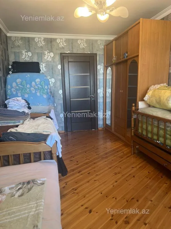 Satılır 3 otaqlı köhnə tikili 80 m²