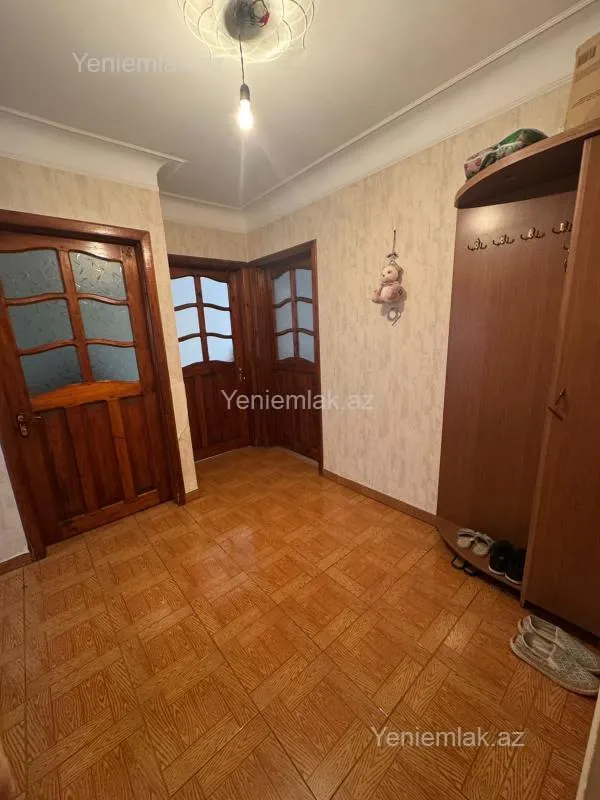 Satılır 3 otaqlı köhnə tikili 64 m²