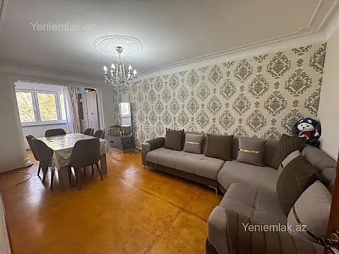 Satılır 3 otaqlı köhnə tikili 64 m² — Sumqayıt, 8-ci mikrorayon 3 otaq 64.00 m²