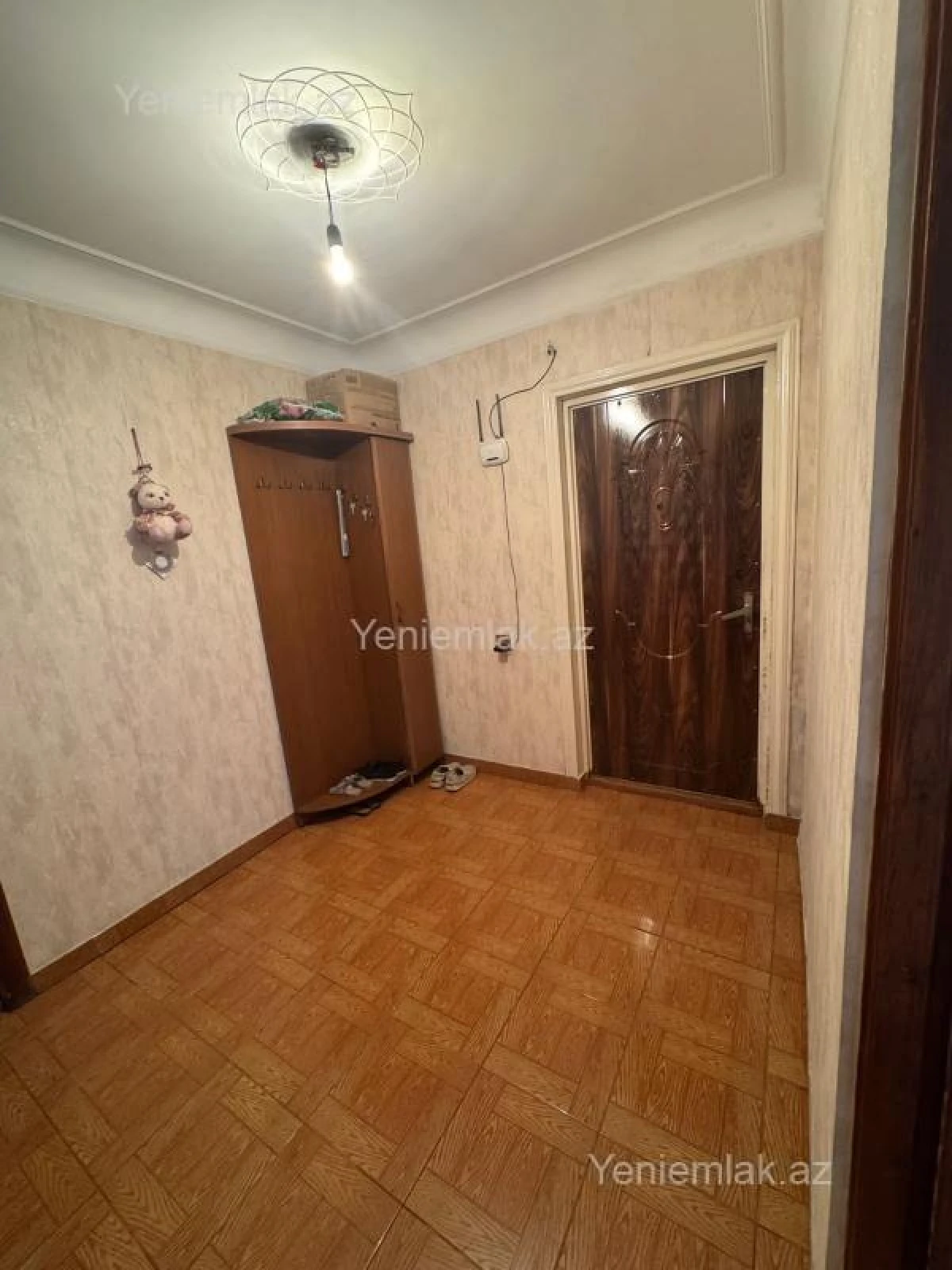 Satılır 3 otaqlı köhnə tikili 64 m²