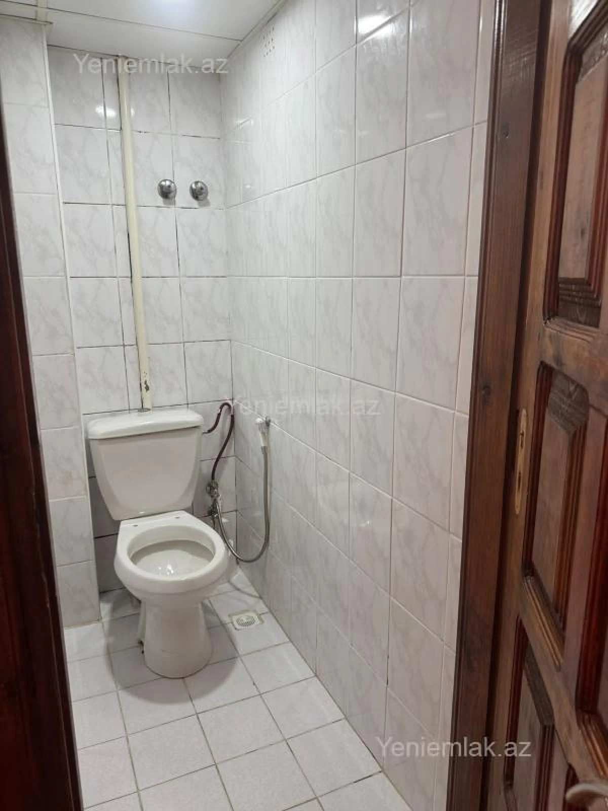 Satılır 3 otaqlı köhnə tikili 64 m²