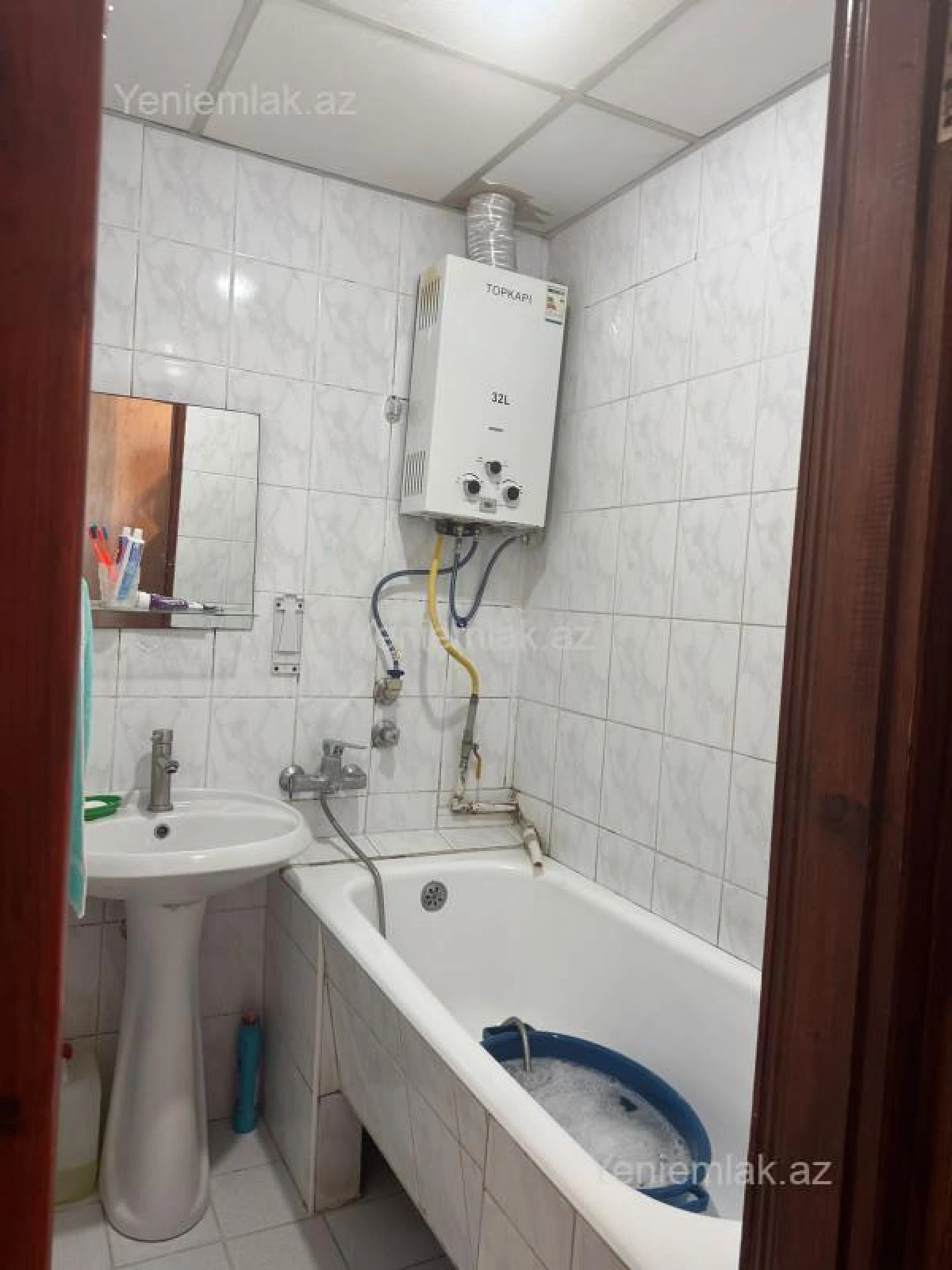 Satılır 3 otaqlı köhnə tikili 64 m²