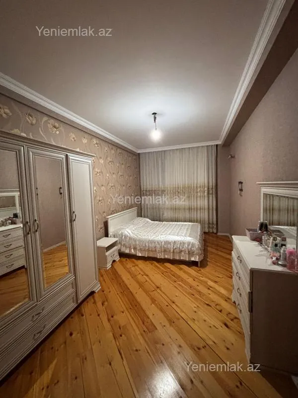 Satılır 2 otaqlı yeni tikili 74 m²