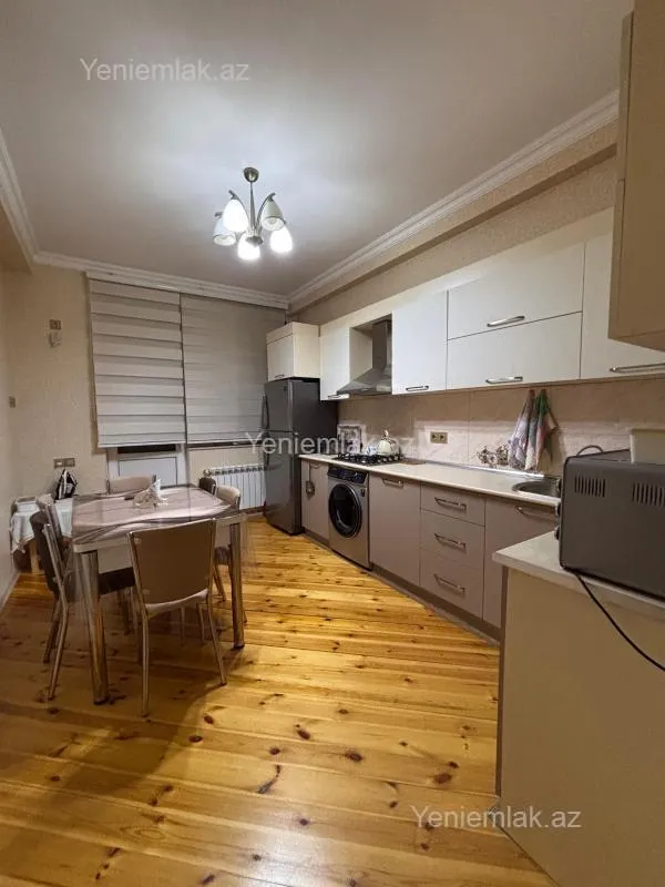 Satılır 2 otaqlı yeni tikili 74 m²