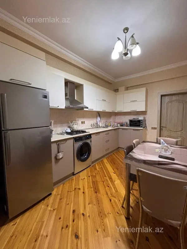 Satılır 2 otaqlı yeni tikili 74 m²