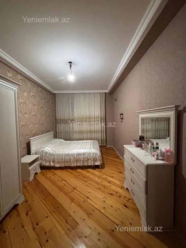 Satılır 2 otaqlı yeni tikili 74 m²