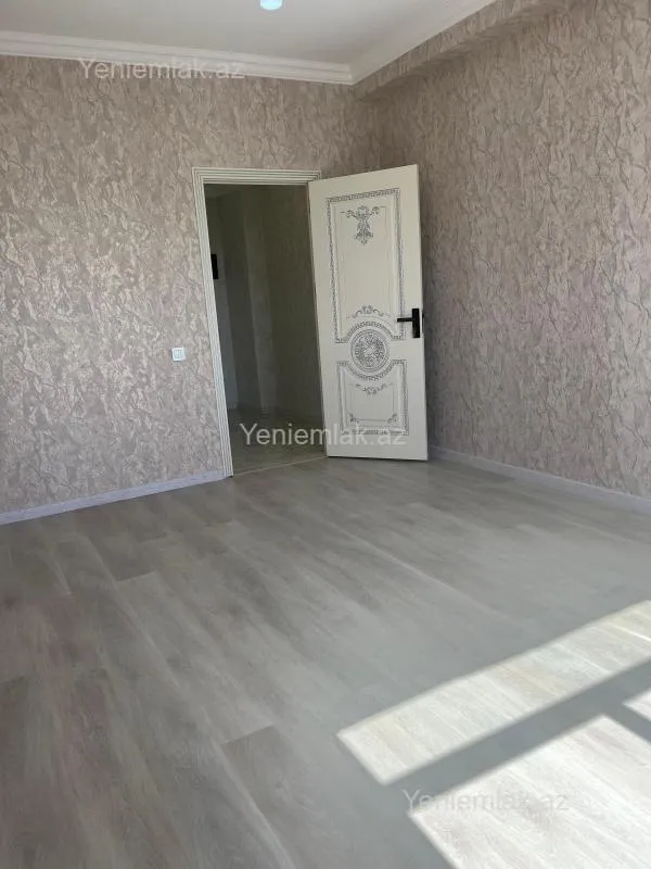 Satılır 3 otaqlı yeni tikili 102.5 m²
