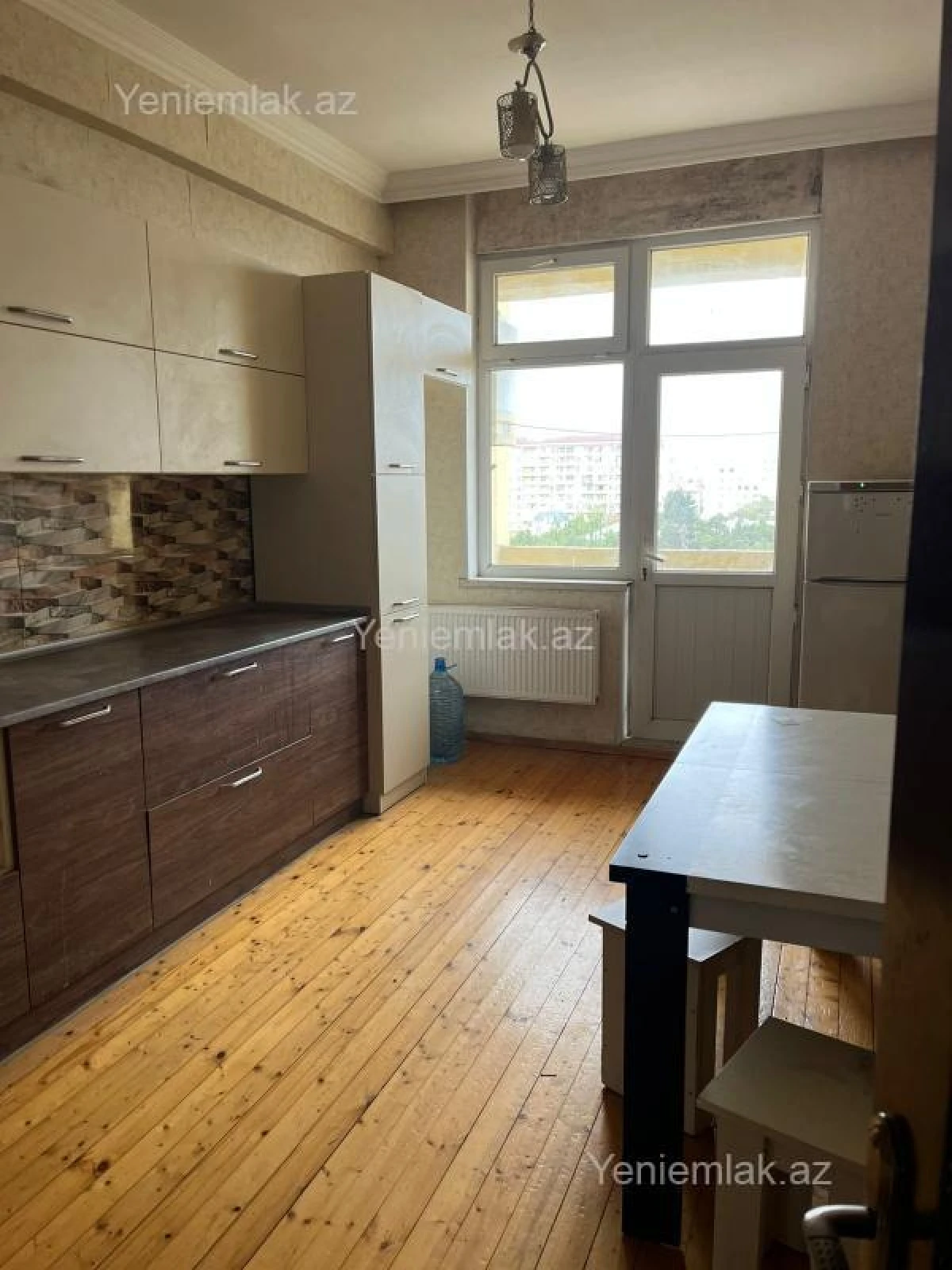 Satılır 3 otaqlı yeni tikili 138 m²