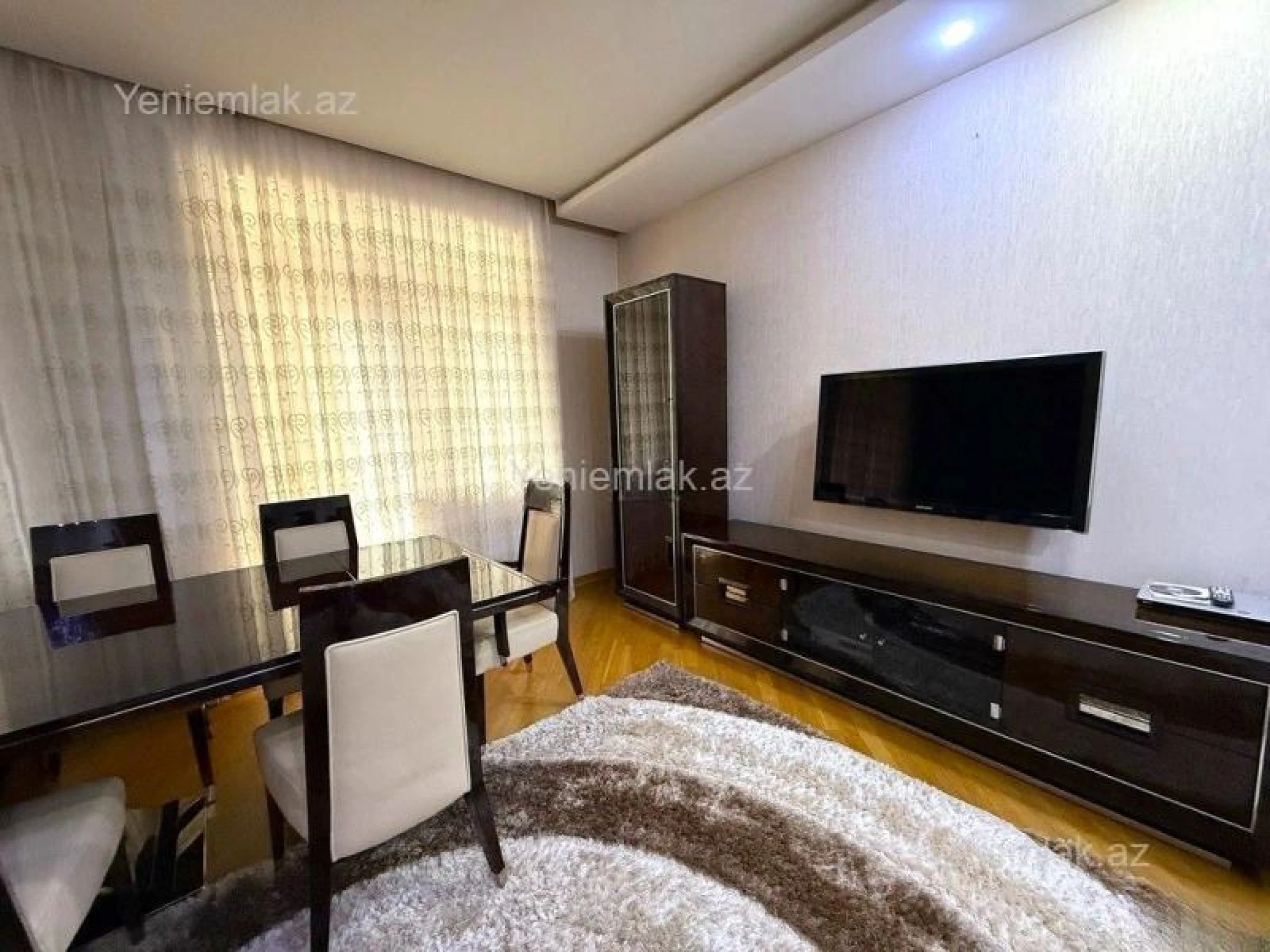 Satılır 3 otaqlı yeni tikili 175 m²