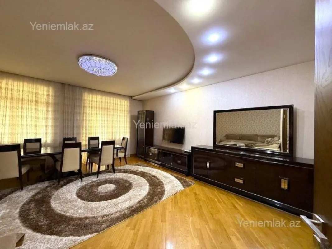 Satılır 3 otaqlı yeni tikili 175 m²