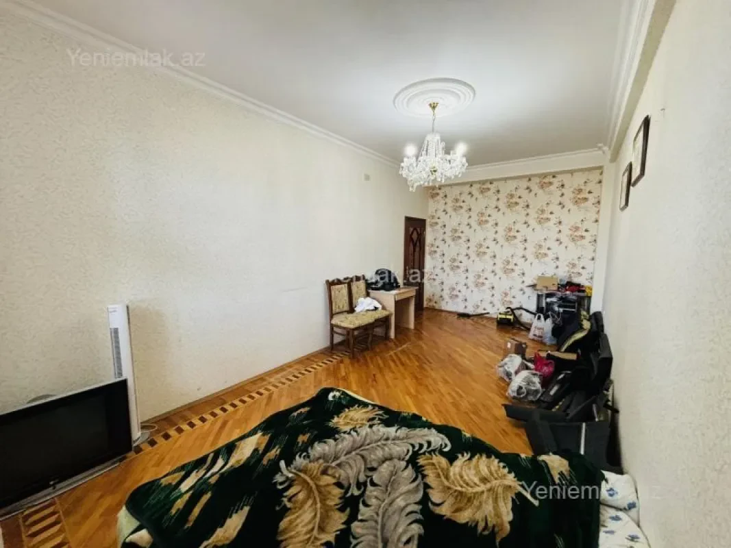 Satılır 3 otaqlı yeni tikili 110 m²