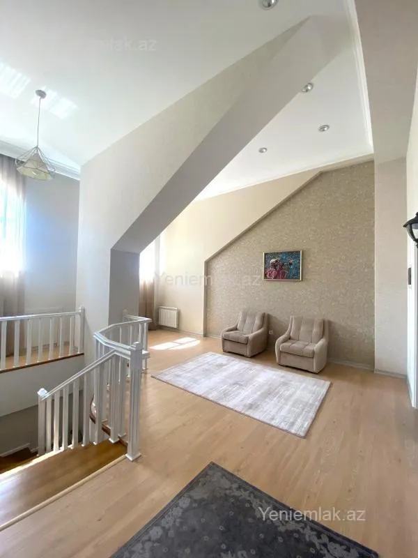 Satılır 6 otaqlı yeni tikili 240 m²
