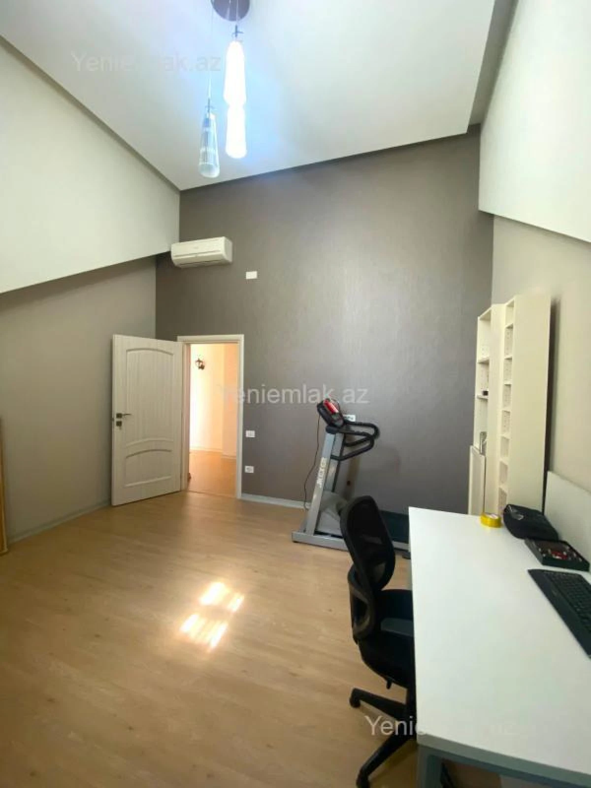 Satılır 6 otaqlı yeni tikili 240 m²