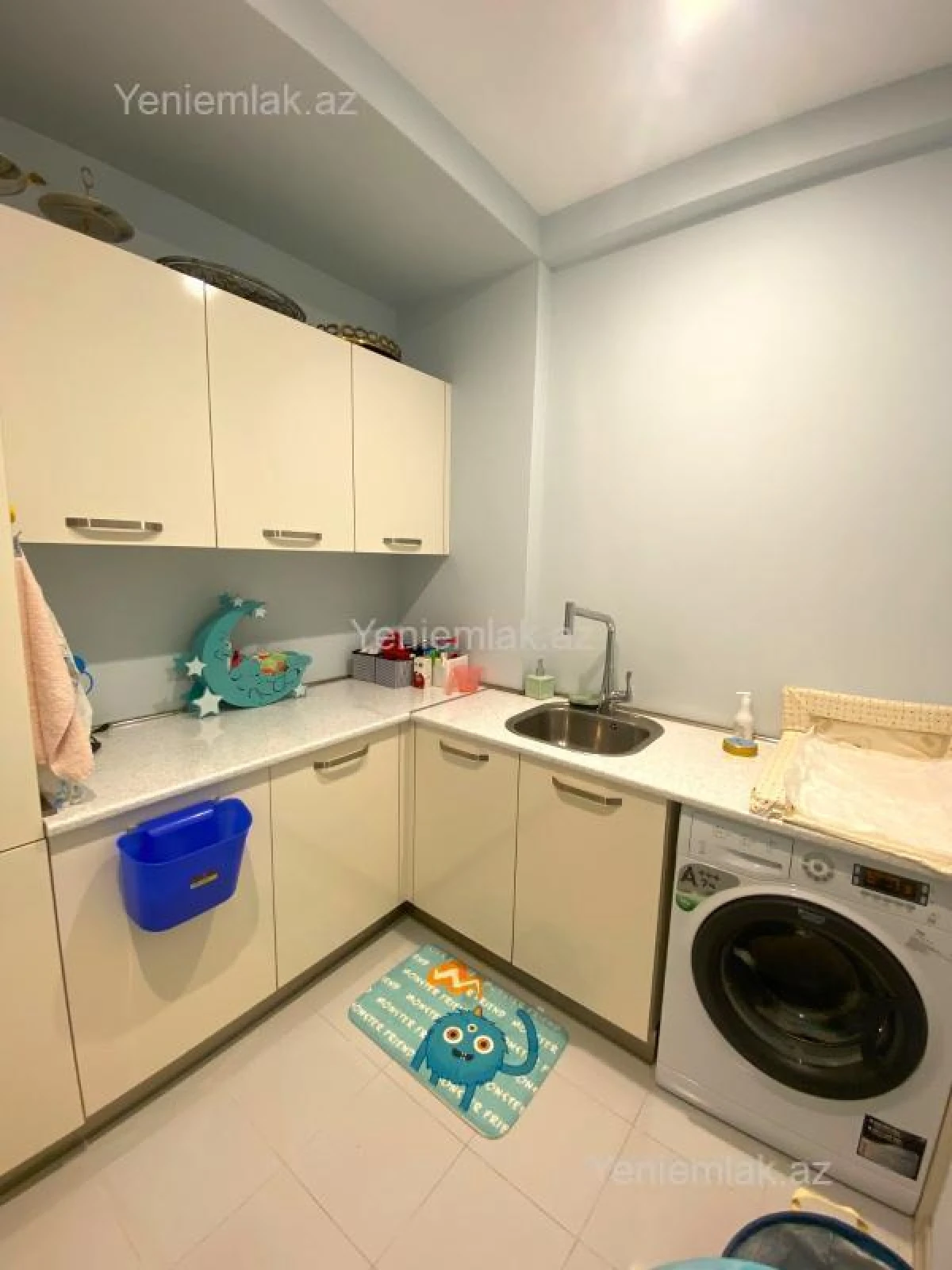 Satılır 6 otaqlı yeni tikili 240 m²