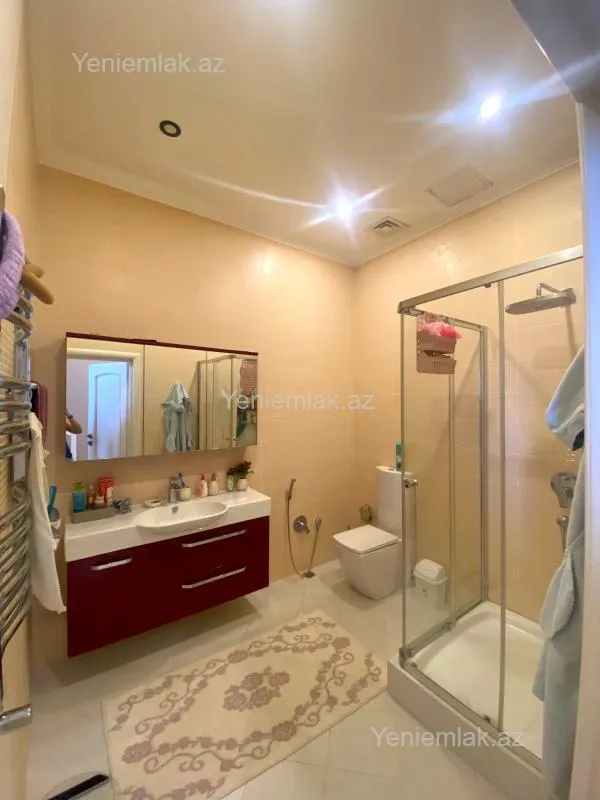 Satılır 6 otaqlı yeni tikili 240 m²