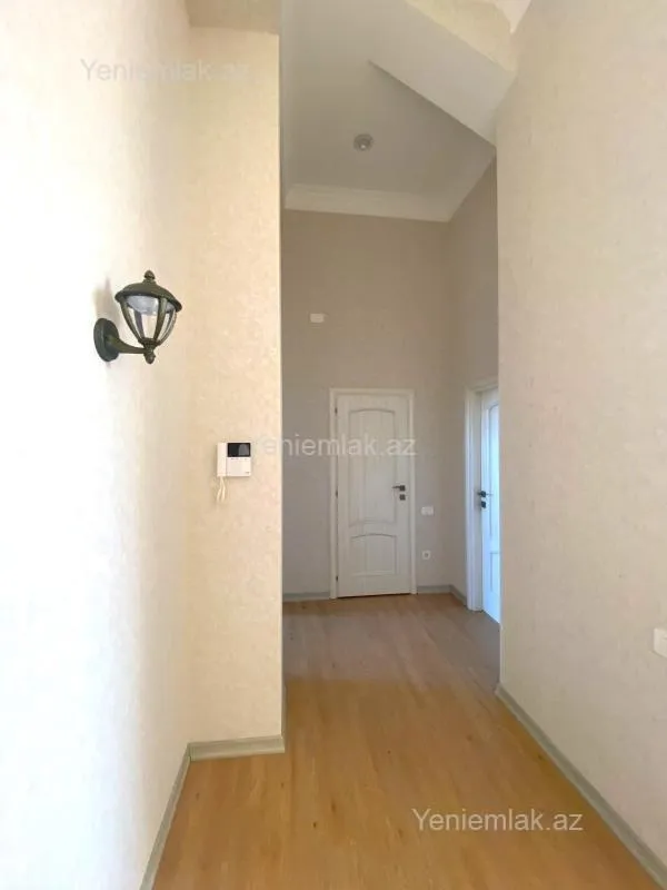 Satılır 6 otaqlı yeni tikili 240 m²