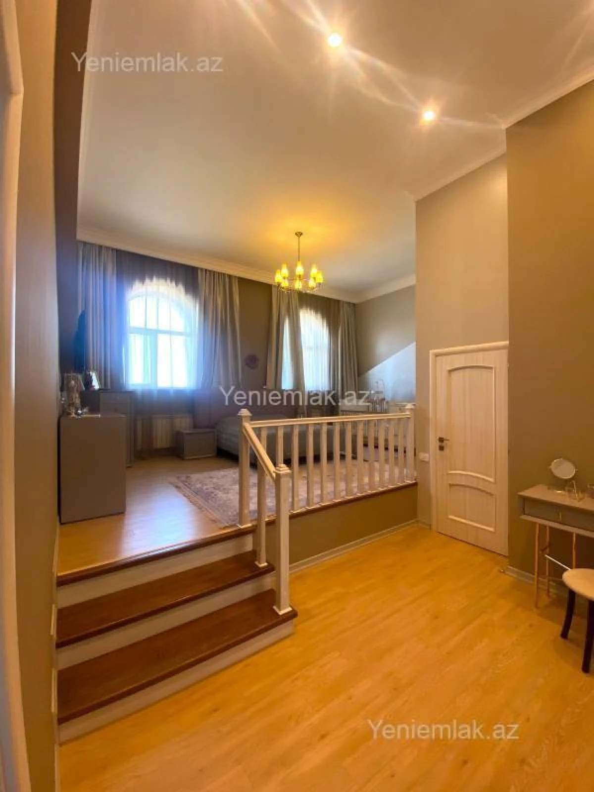 Satılır 6 otaqlı yeni tikili 240 m²