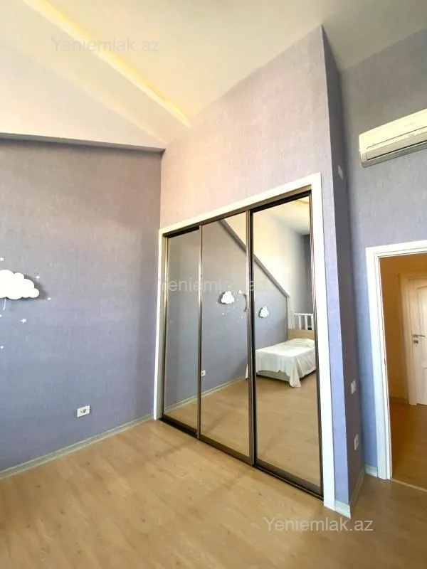 Satılır 6 otaqlı yeni tikili 240 m²