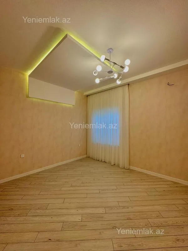 Satılır 4 otaqlı həyət evi 180 m²