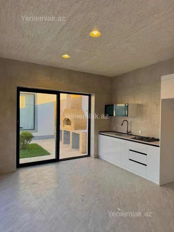 Satılır 4 otaqlı həyət evi 180 m²