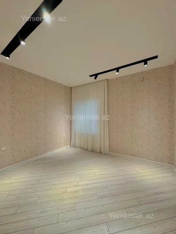 Satılır 4 otaqlı həyət evi 180 m²