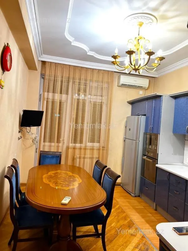 Satılır 3 otaqlı yeni tikili 125 m²