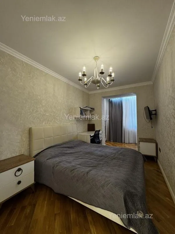Satılır 3 otaqlı köhnə tikili 90 m²