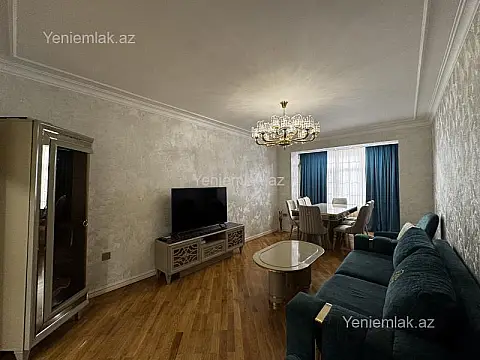 Satılır 3 otaqlı köhnə tikili 90 m²
