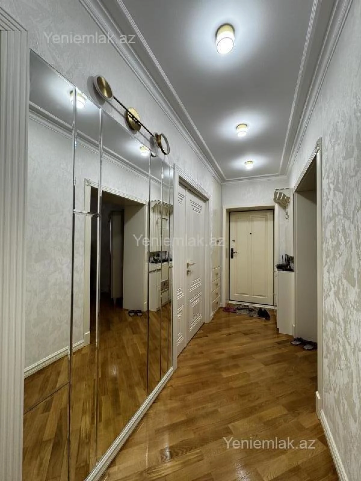 Satılır 3 otaqlı köhnə tikili 90 m²