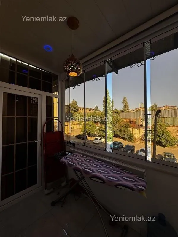 Satılır 3 otaqlı köhnə tikili 90 m²