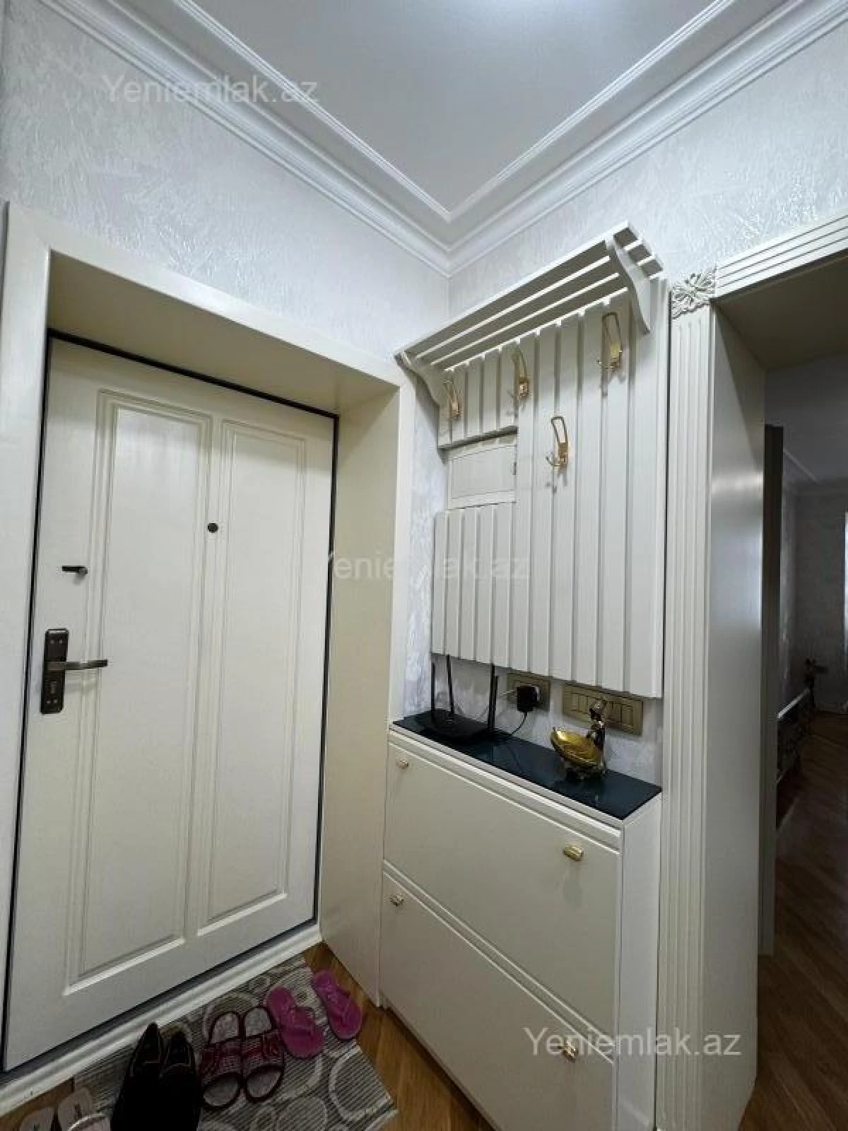 Satılır 3 otaqlı köhnə tikili 90 m²