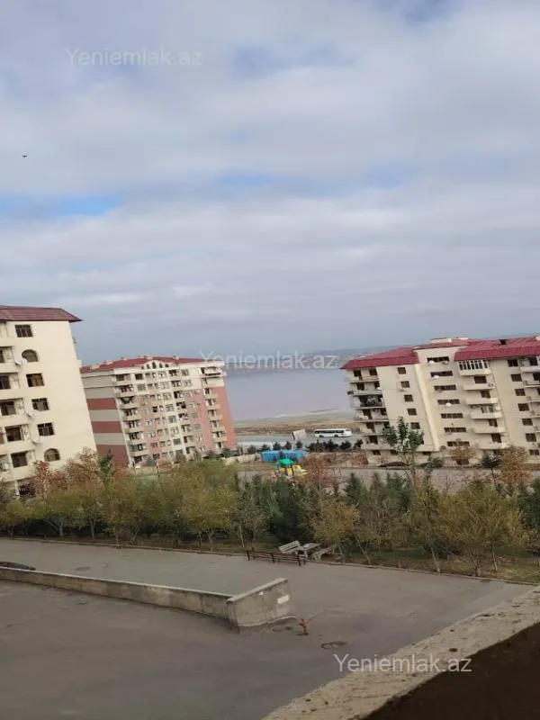 Satılır 3 otaqlı yeni tikili 90 m²