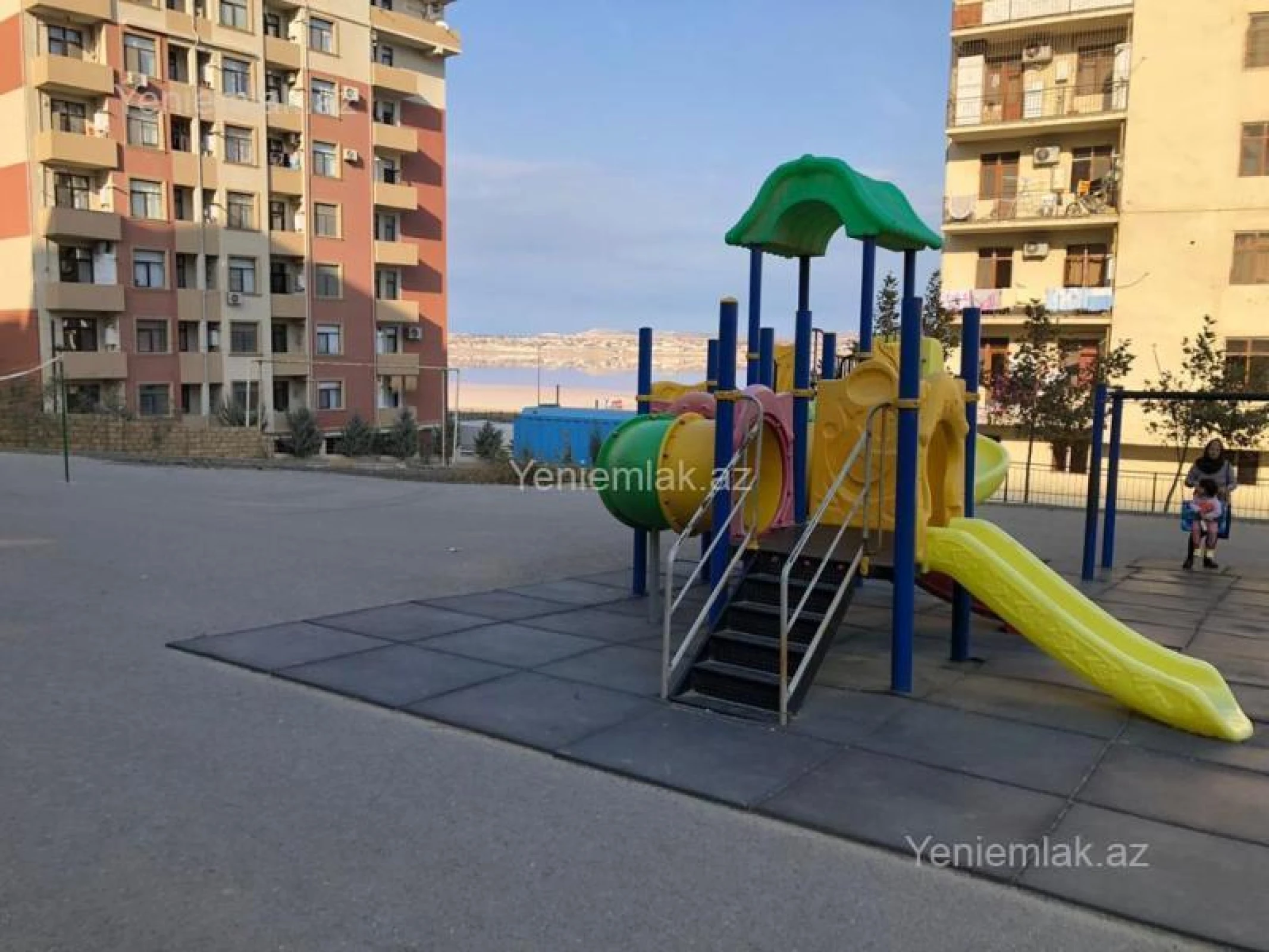Satılır 3 otaqlı yeni tikili 90 m²
