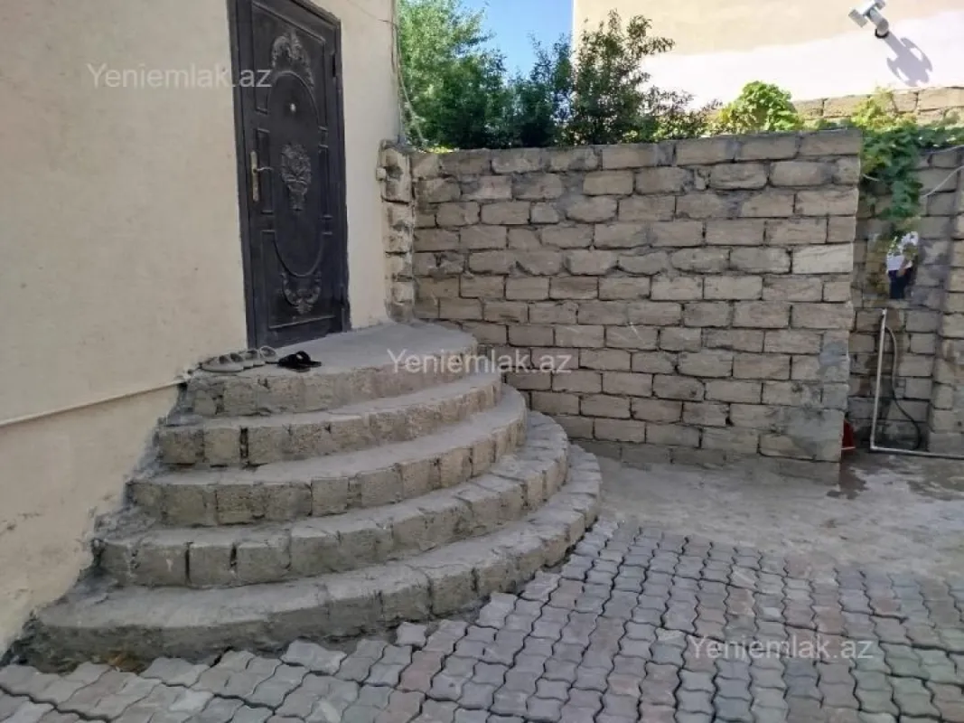 Satılır 4 otaqlı həyət evi 120 m²