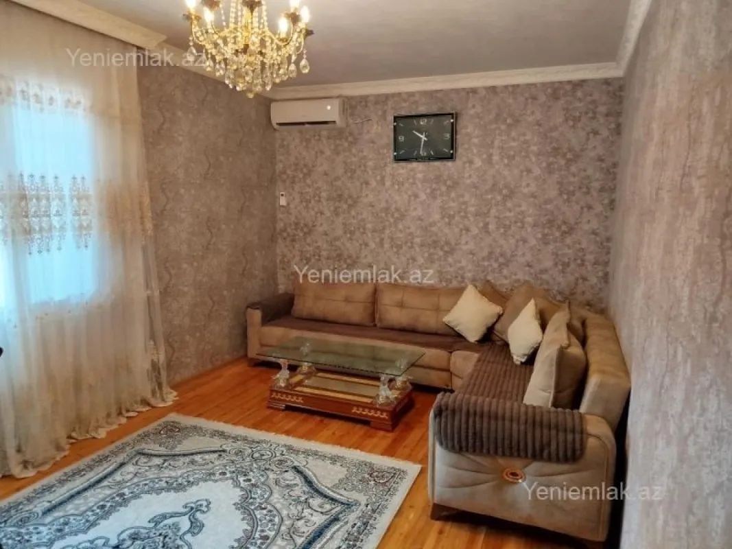 Satılır 4 otaqlı həyət evi 120 m²