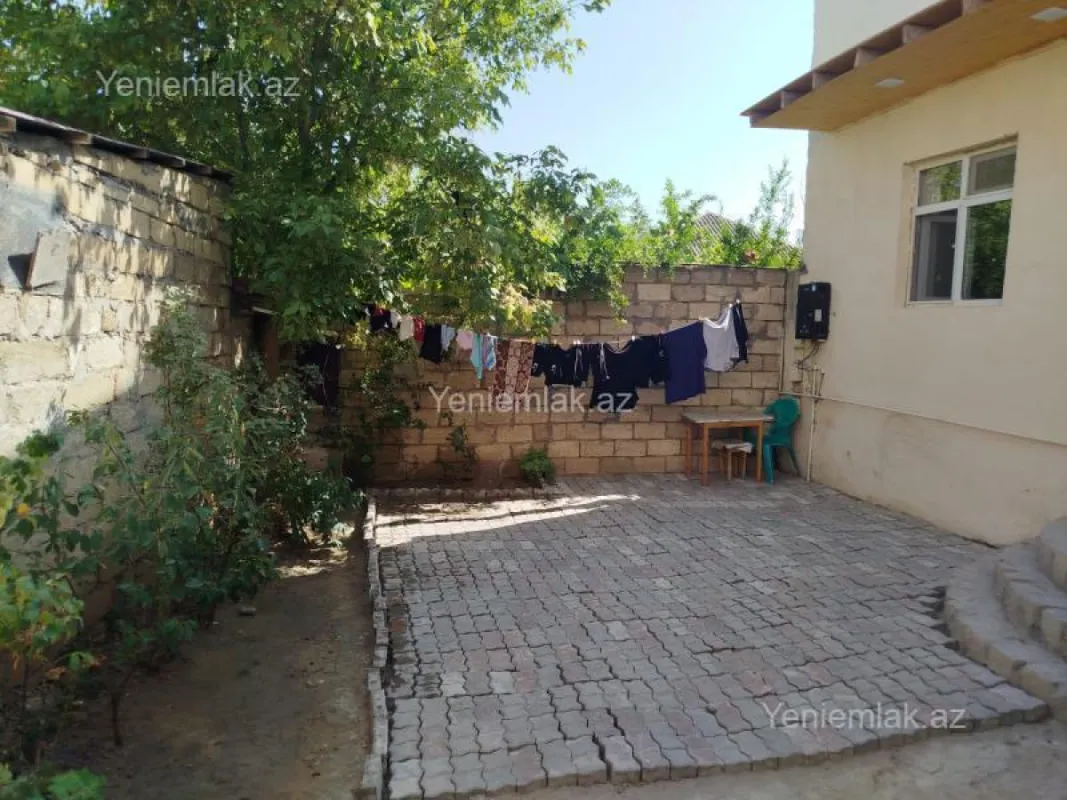 Satılır 4 otaqlı həyət evi 120 m²