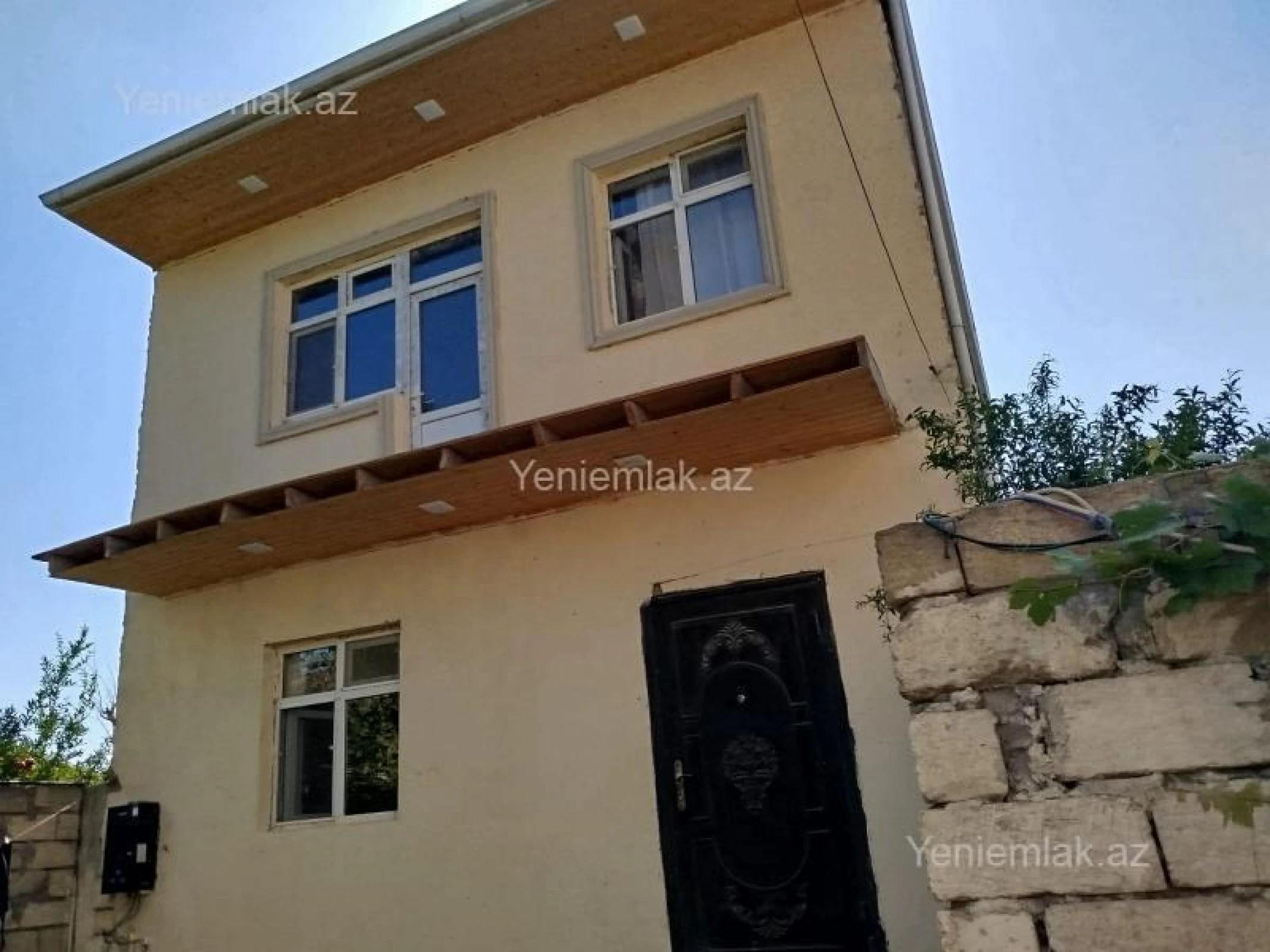 Satılır 4 otaqlı həyət evi 120 m²