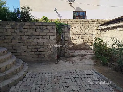 Satılır 4 otaqlı həyət evi 120 m²