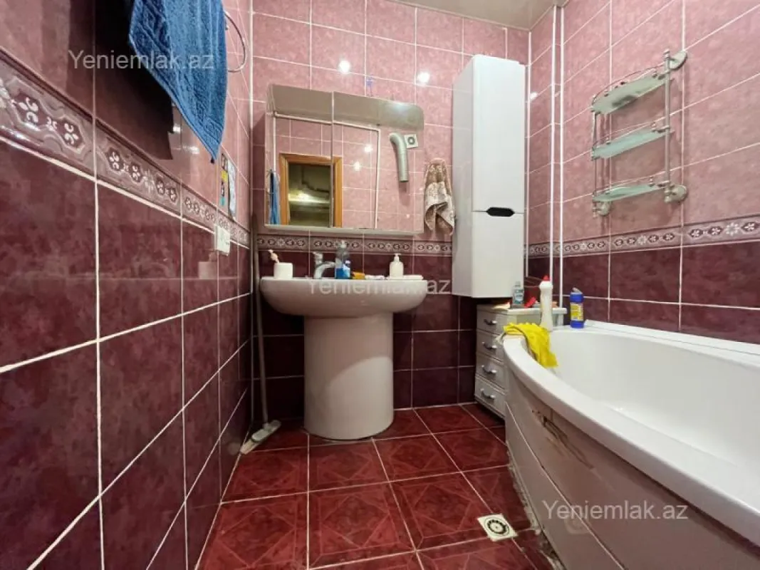 Satılır 3 otaqlı yeni tikili 105 m²