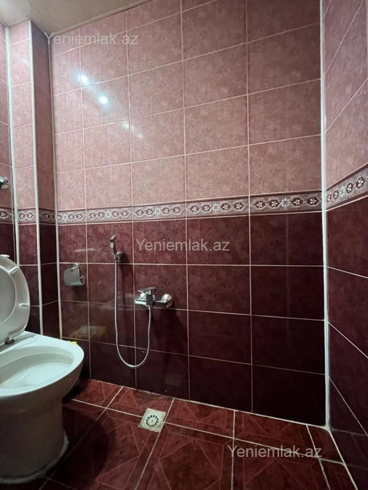 Satılır 3 otaqlı yeni tikili 105 m²