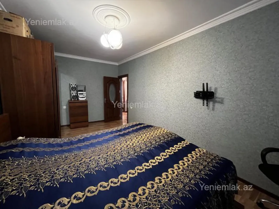 Satılır 3 otaqlı köhnə tikili 76 m²