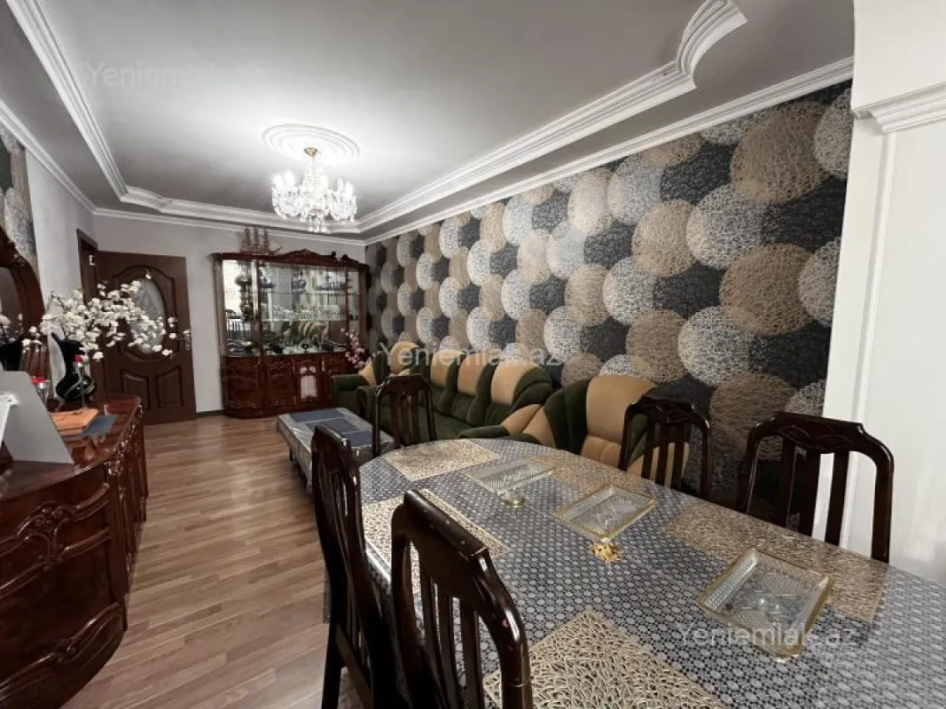 Satılır 3 otaqlı köhnə tikili 76 m²