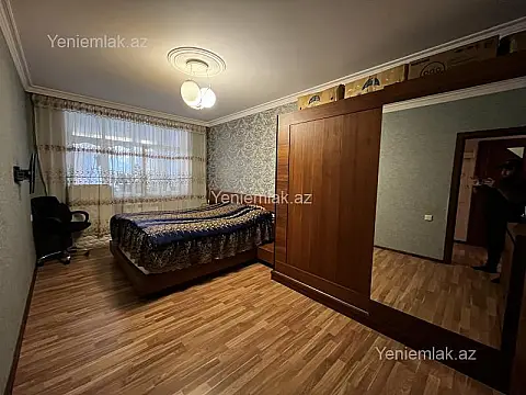 Satılır 3 otaqlı köhnə tikili 76 m²