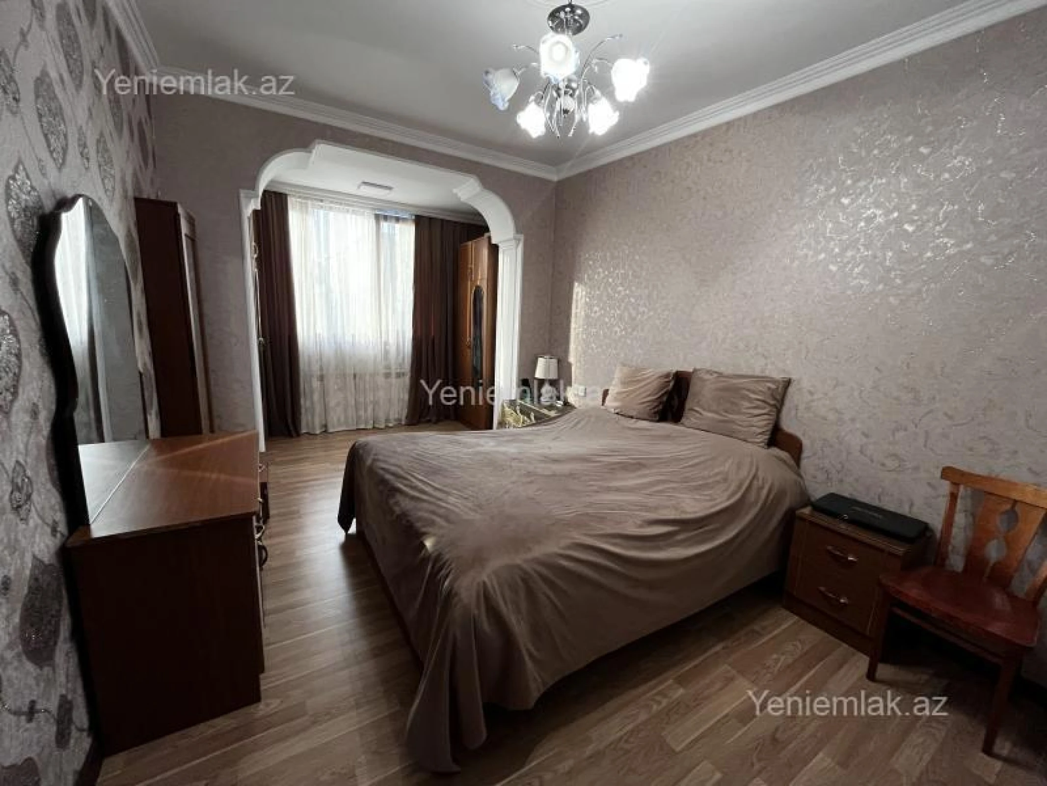 Satılır 3 otaqlı köhnə tikili 76 m²