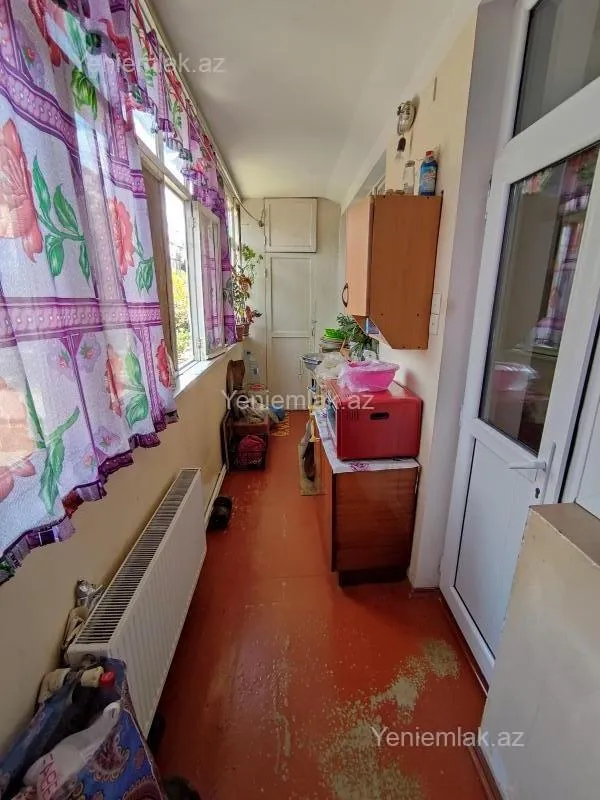 Satılır 2 otaqlı köhnə tikili 50 m²